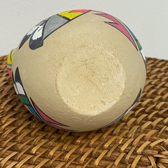 Vintage Mexican Souvenir 6" Colorful Painted Artisan Vase - Picture 4 of 8